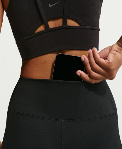 Nike Women's One High-Waisted Side-Pocket 8" Bike Shorts - Black/white