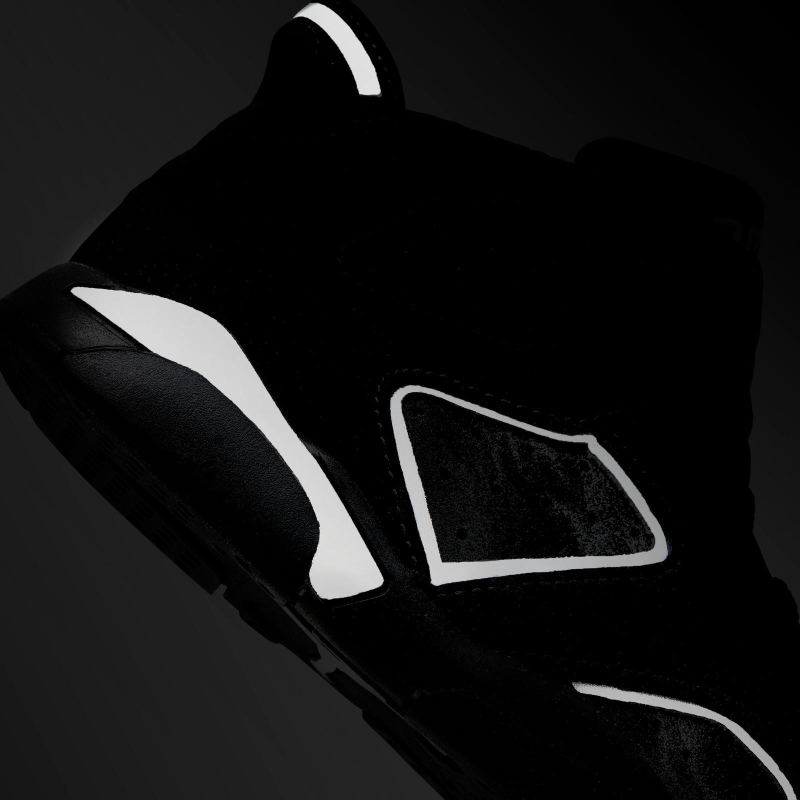 Kids' Toddler Air Jordan Retro 6 Basketball Shoes - Black/Reflect Silver/Black - view 3