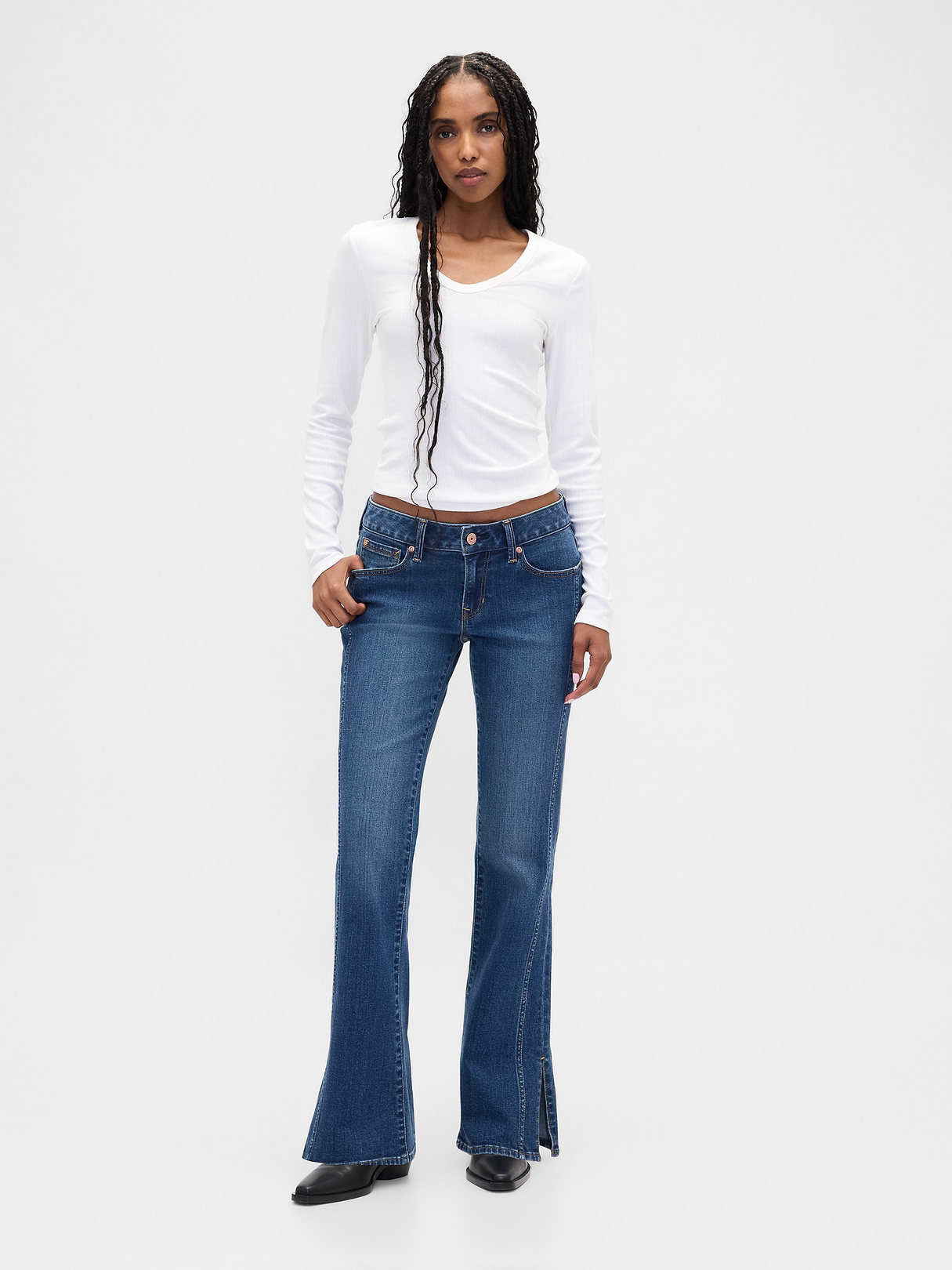 Low Rise Long & Lean Split-Hem Jeans - Dark wash