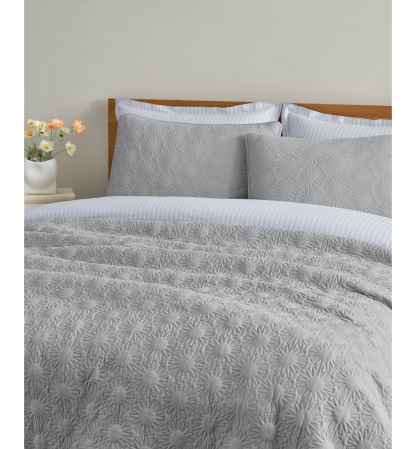 UGG® Devon Sun Logo Quilt Set - Gray