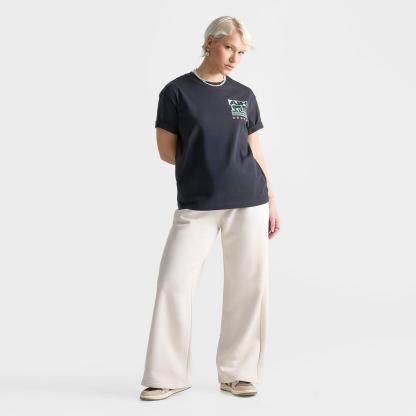 Women's Air Jordan World Tour Girlfriend T-Shirt - Off Noir - view 2