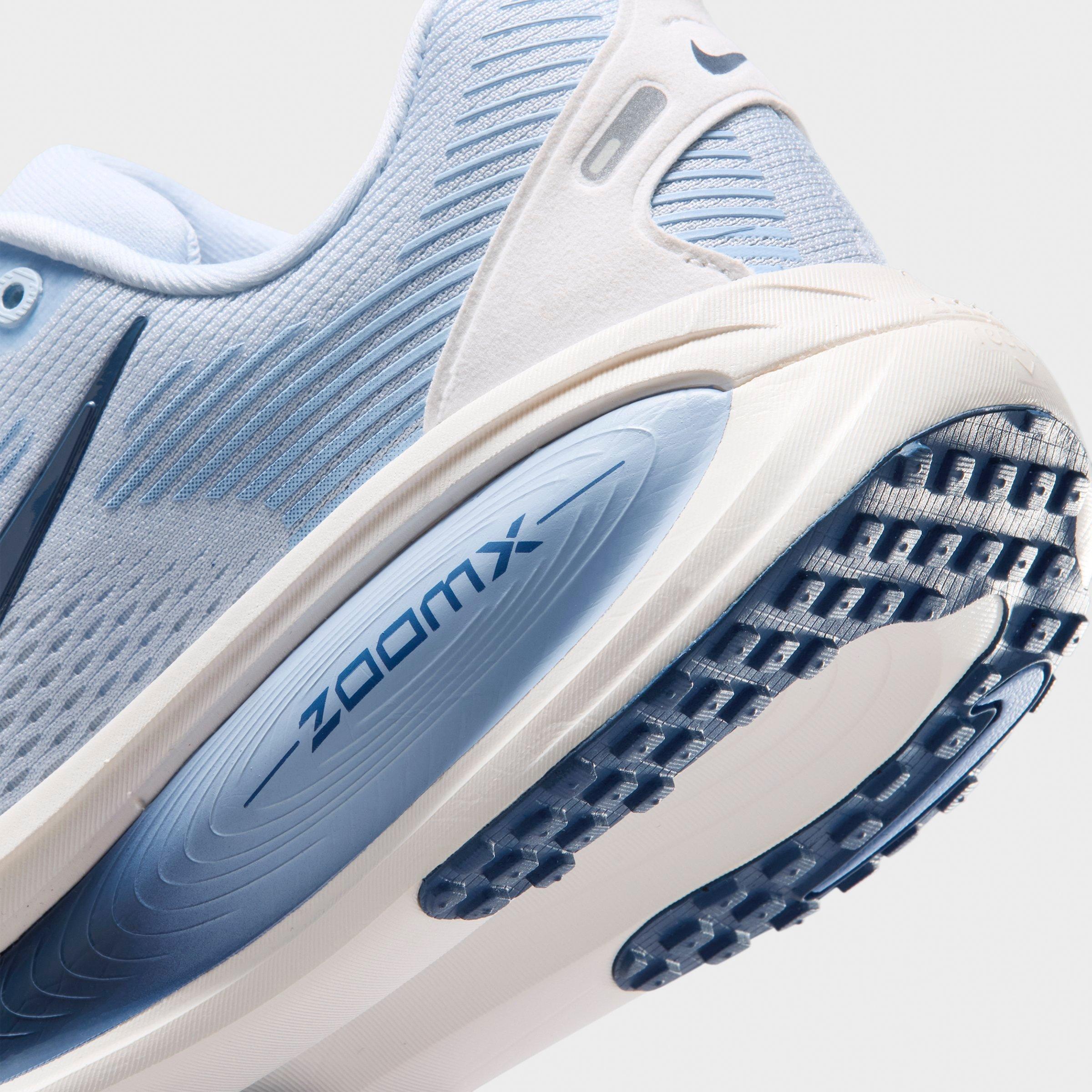 Women's Nithtke Vomero 18 Running Shoes - Part 2 - Hydrogen Blue/Mystic - Detail shot