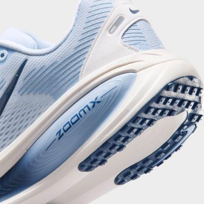 Women's Nithtke Vomero 18 Running Shoes - Part 2 - Hydrogen Blue/Mystic - Detail shot