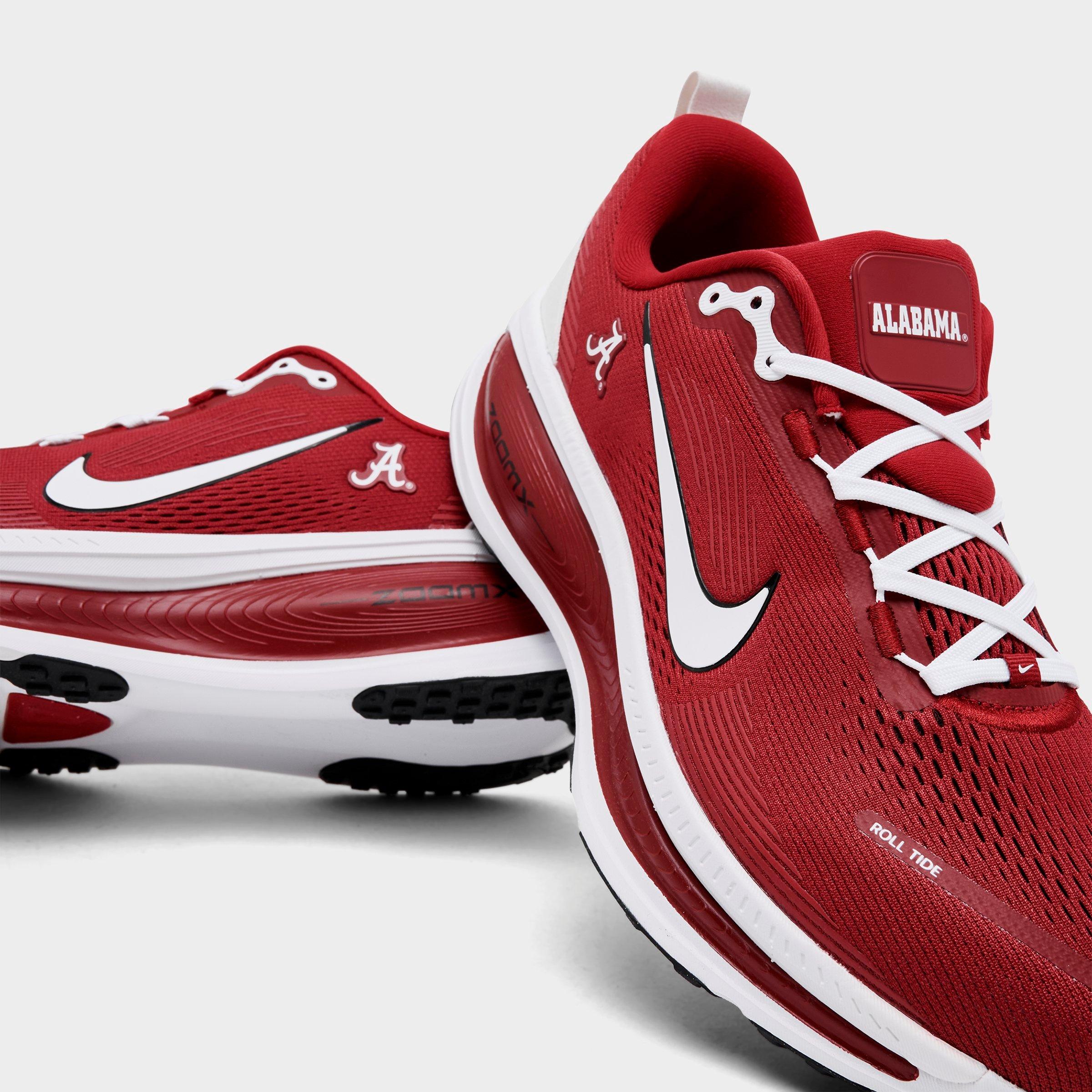 Men's Nithtke Vomero 18 Purdue Boilermakers Running Shoes - Part 2 - Team Crimson/Black/White - Detail shot