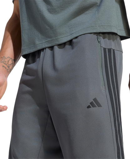 adidas Men's Workout Essentials Base 3-Stripes Shorts - legend Ivy