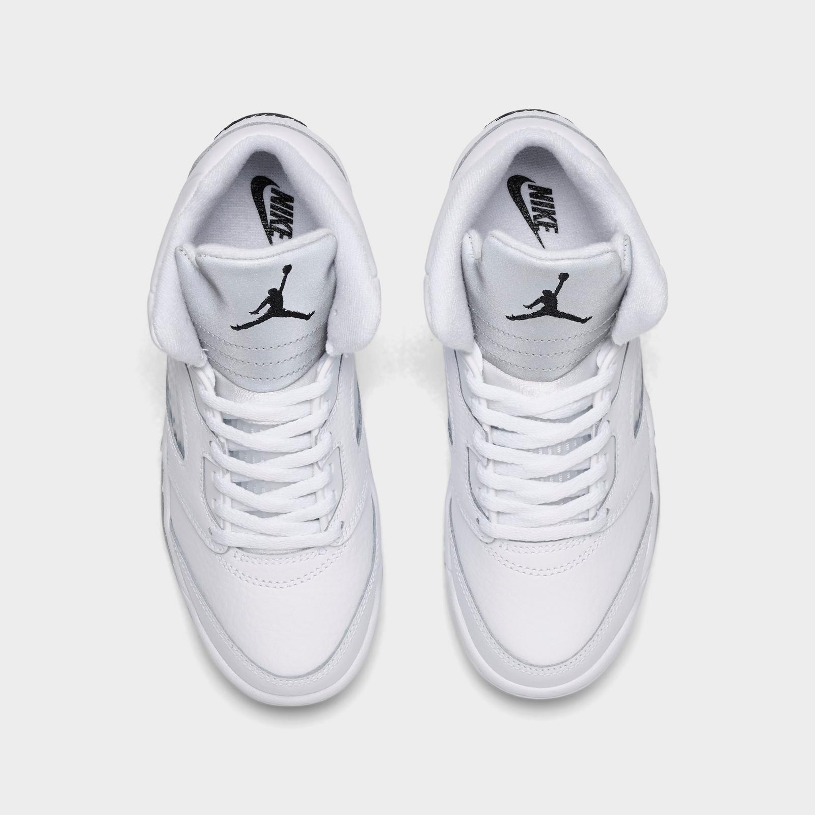 Little Kids' Air Jordan Retro 5 Basketball Shoes - White/Metallic Silver/Black - view 5