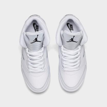 Little Kids' Air Jordan Retro 5 Basketball Shoes - White/Metallic Silver/Black - view 5