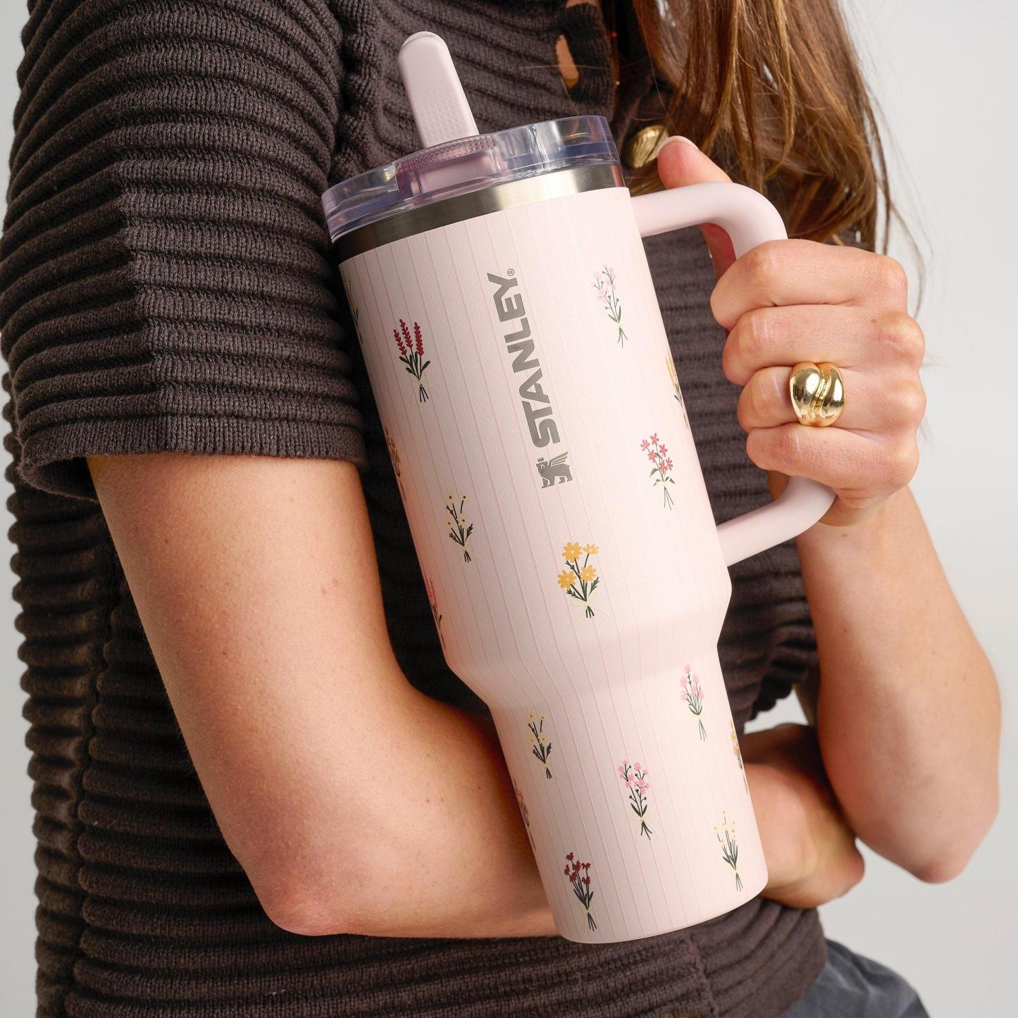 Stanley Quencher ProTour Flip Straw Tumbler (40 oz) - Rose Quartz Bouquet