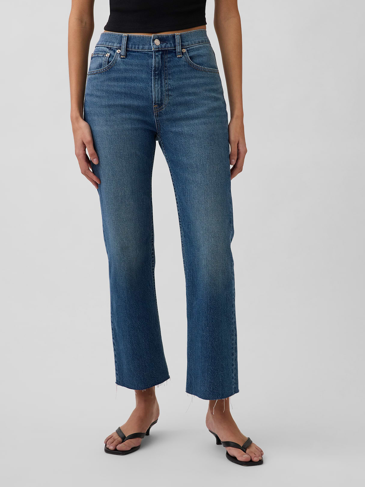 High Rise ’90s Slim Straight Crop Jeans - Tinted medium