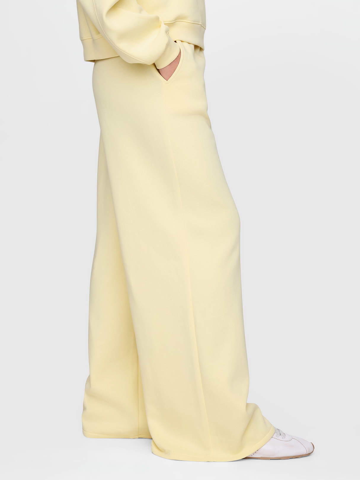 VintageSoft Baggy Sweatpants - Light yellow