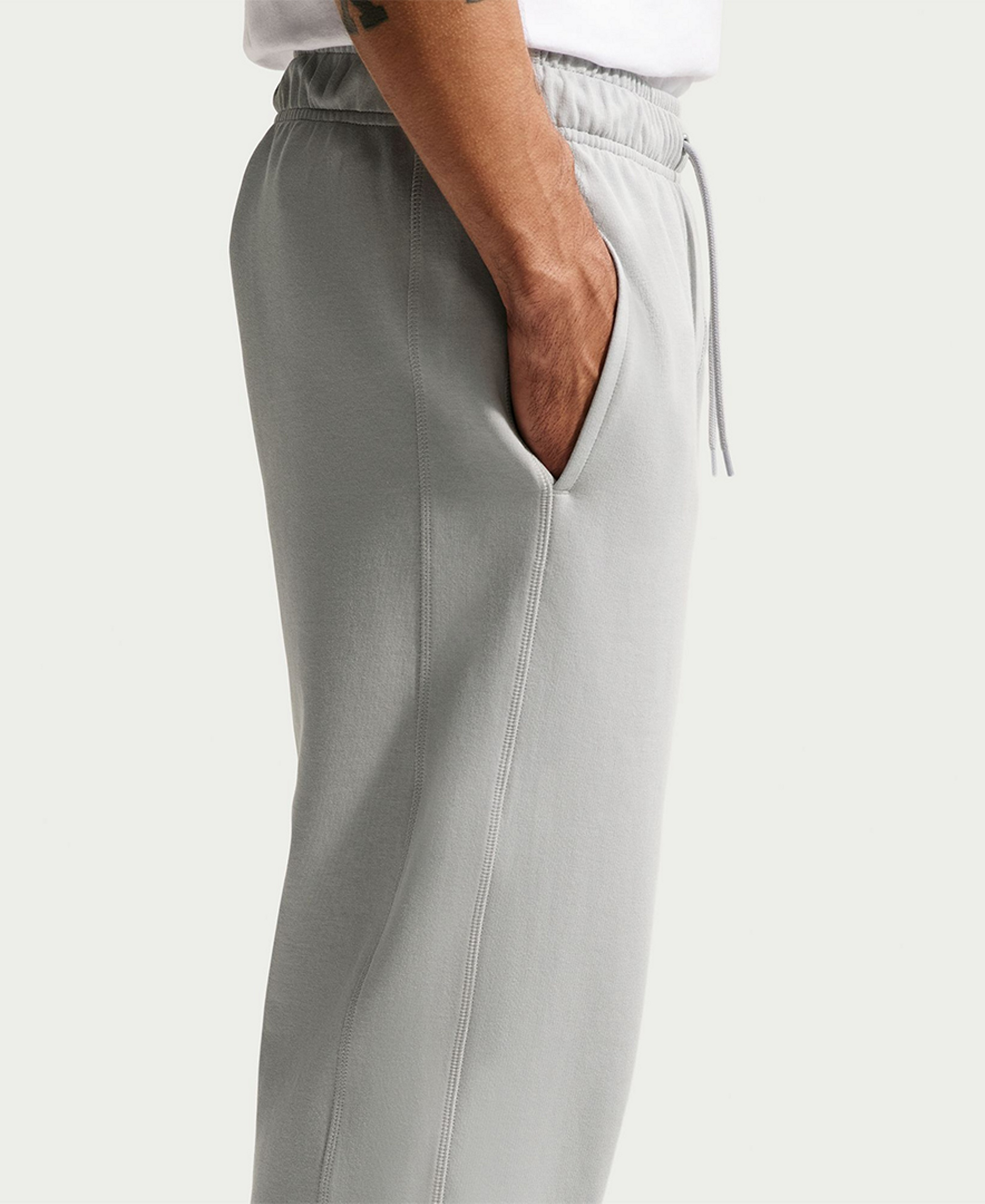 Nike Sportswear Club Men's Varsity Open-Hem Pants - Light Smoke Gray/White
