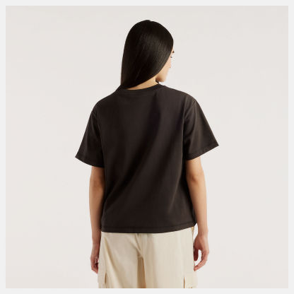 Augustina is wearing size S and is 5'7"/171cm. Chest: 32"/81cm, Waist: 24"/61cm, Hips: 36.25"/92cm