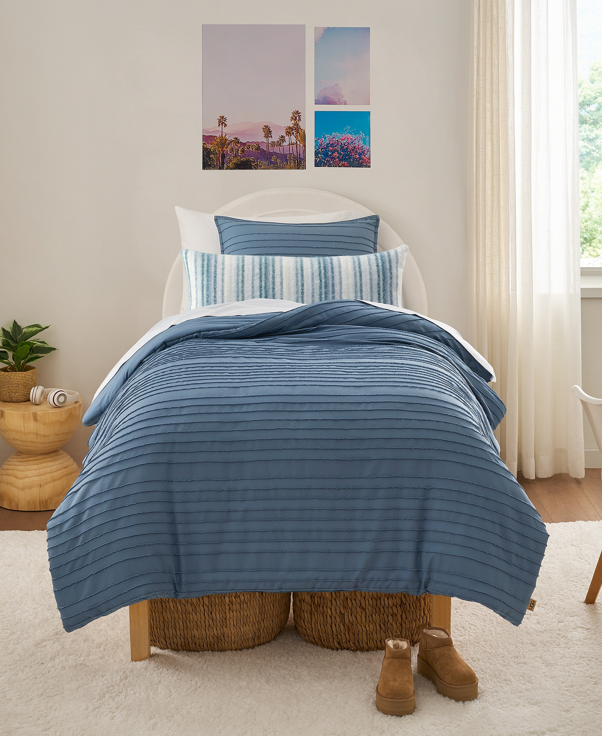 UGG® Devon Textured 2-Pc. Comforter Set, Twin/Twin XL - Tahoe Blue