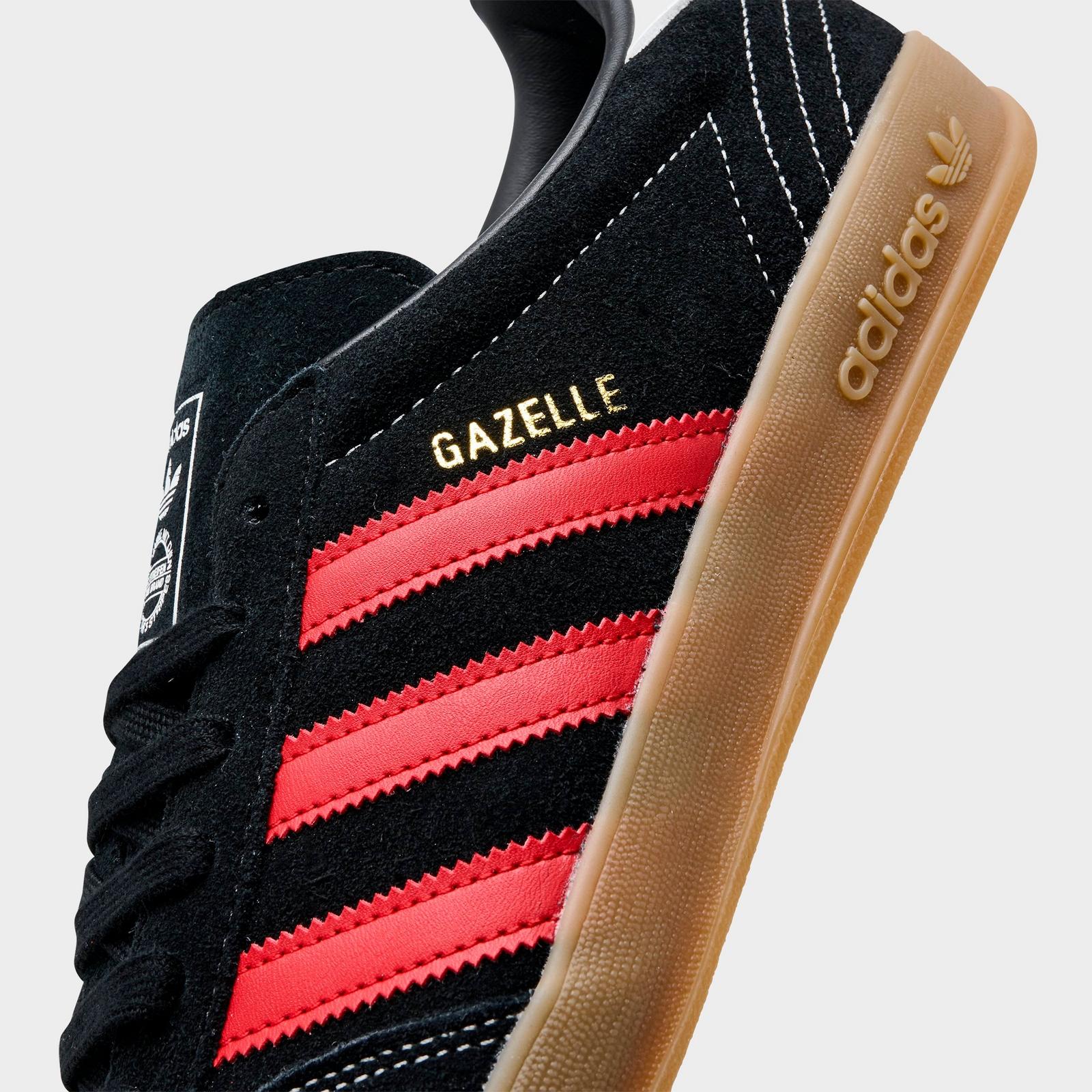 Men's adidas Originals Gazelle Indoor Casual Shoes - Core Black/Better Scarlet/Gum - view 3