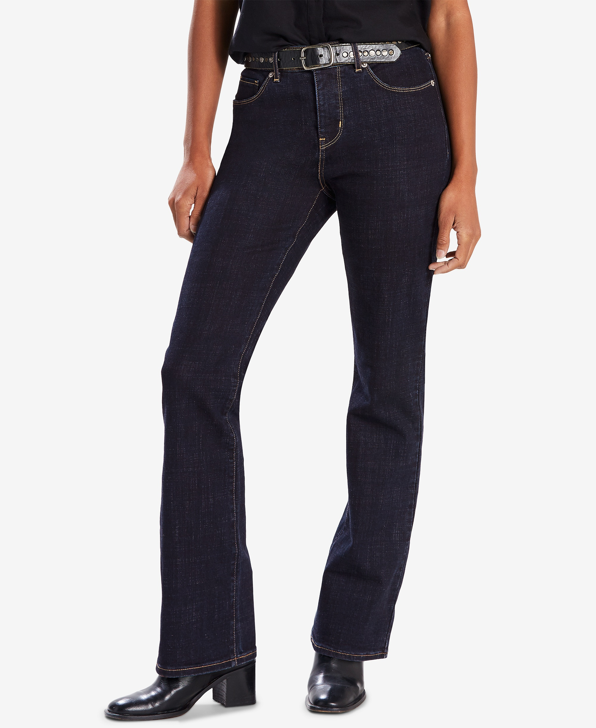 Levi's Women's Casual Classic Mid Rise Bootcut Jeans - Island Rinse