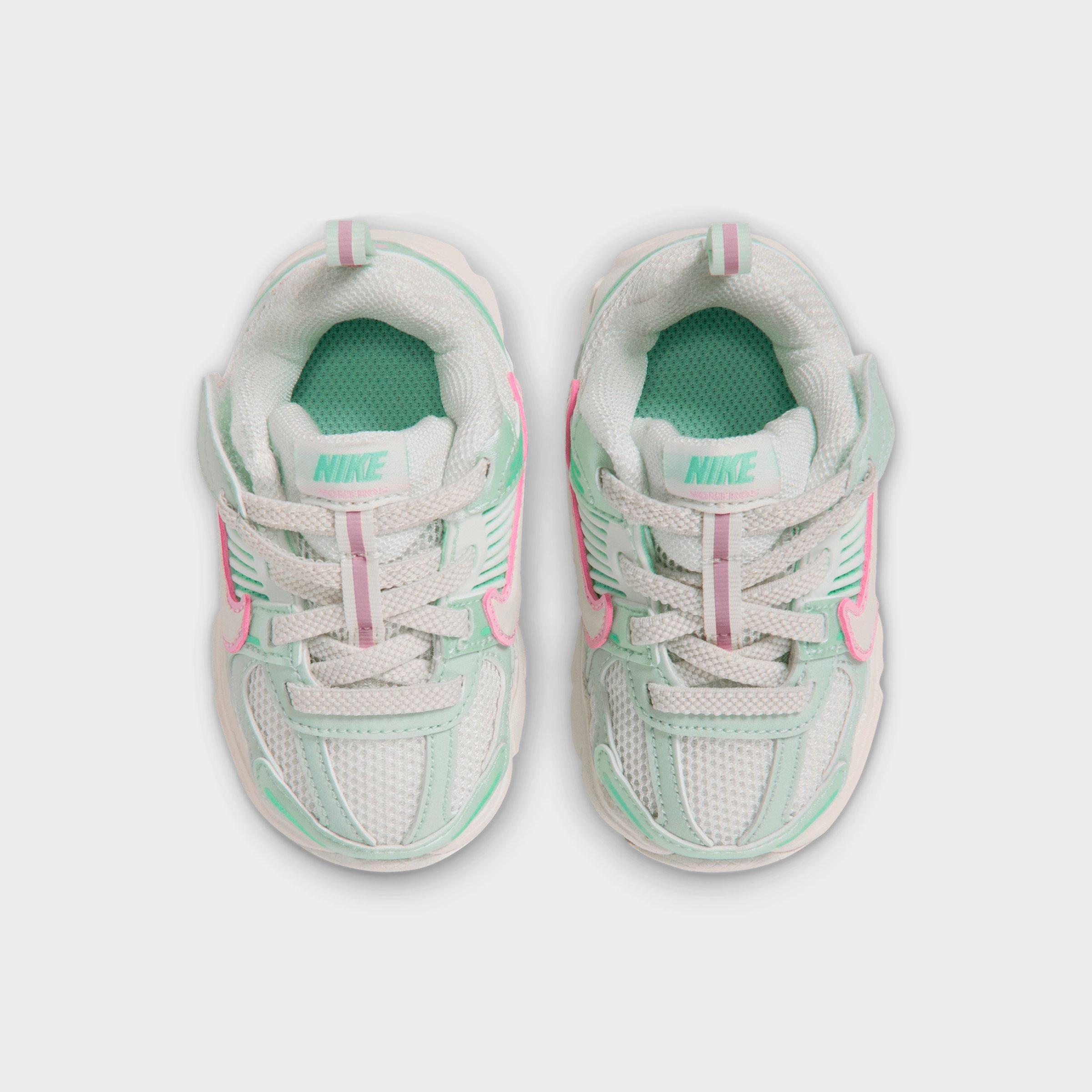 Infant and Kids' Toddler Nithtke Vomero 5 Stretch Lace Casual Shoes - Sail/Pink Foam/Arctic Green/Sail - Top view