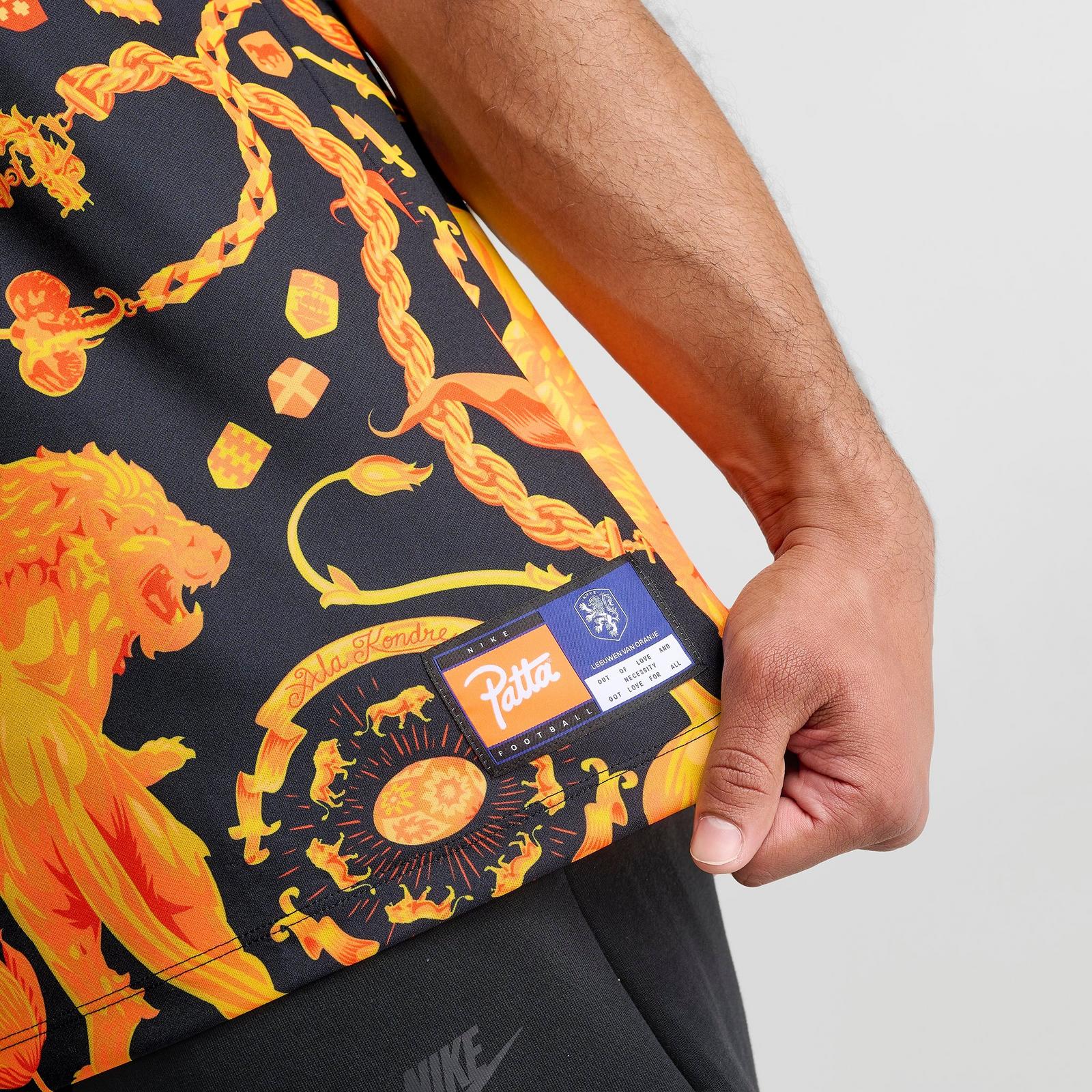 Men's Nike Netherlands x Patta Academy Pro Soccer Top - Hyper Crimson/Black