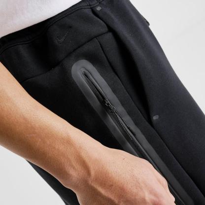 Men's Nike Tech Fleece Shorts - Black/Black