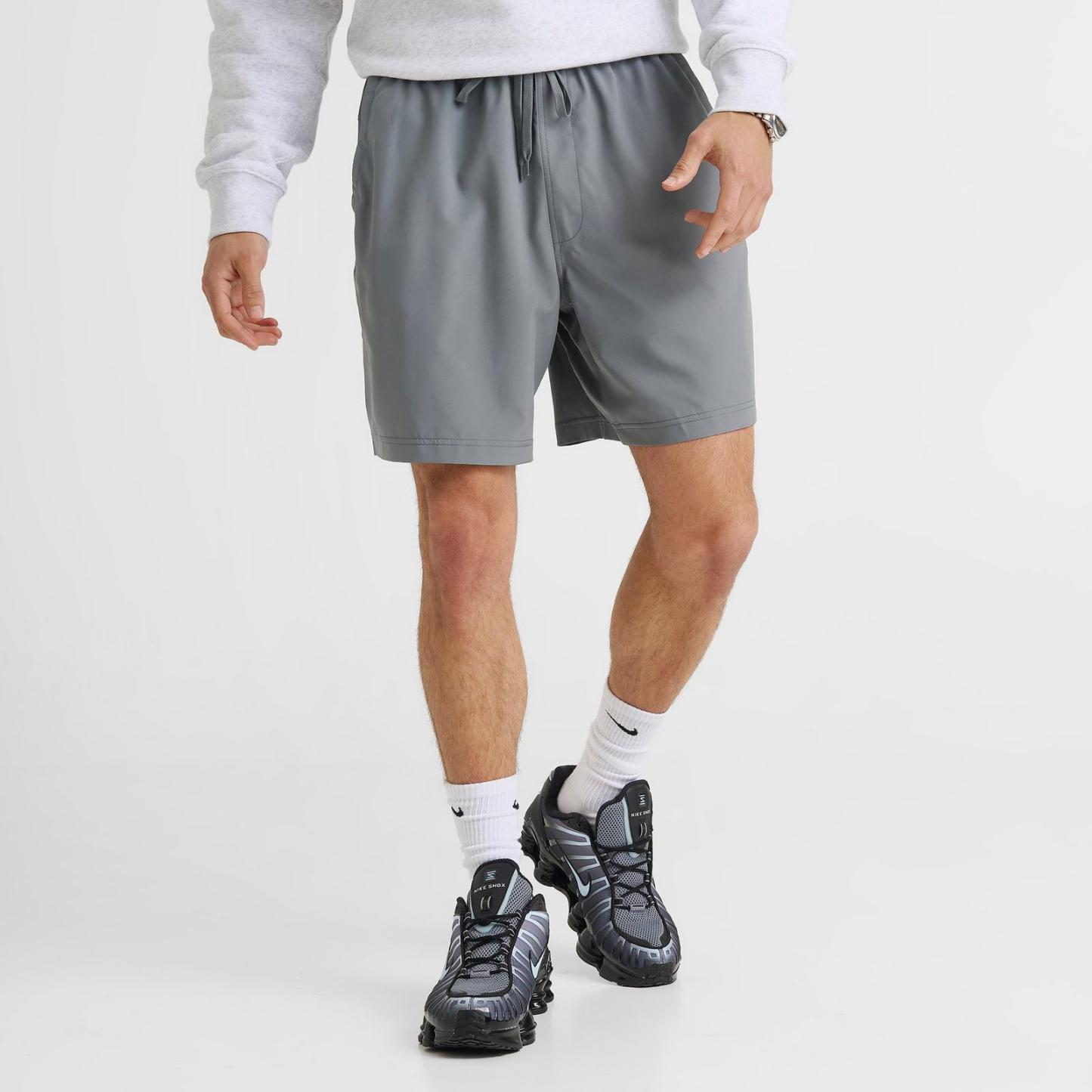 Men's Nike Form Dri-FIT Unlined 7" Versatile Shorts - Smoke Grey/Black