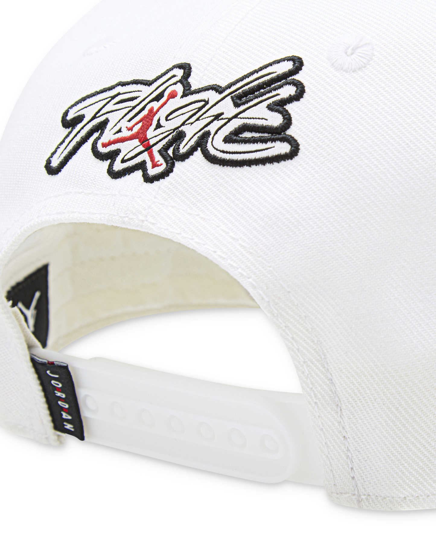 Jordan Boys' 8-20 Curve Brim Cap - White