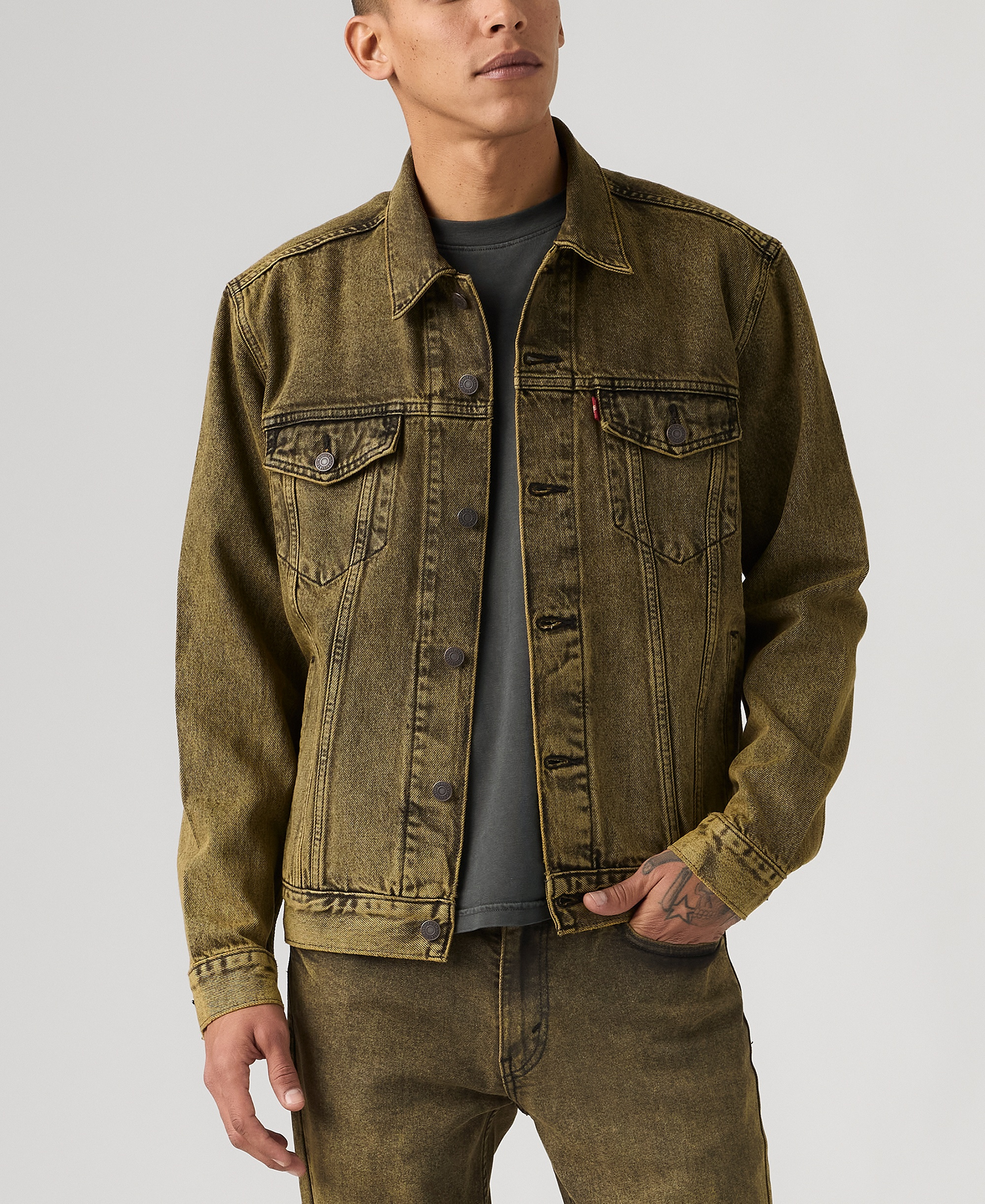 Levi's Men's Regular-Fit Stretch Denim Trucker Jacket - Space Dust