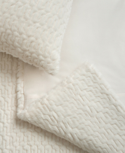 UGG® Lida Faux Fur 2-Piece Comforter Set, Twin/Twin XL - Snow