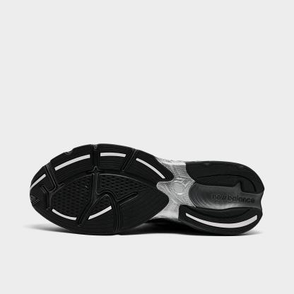 Men's New Balance 2010 Casual Shoes - Black/White - view 6