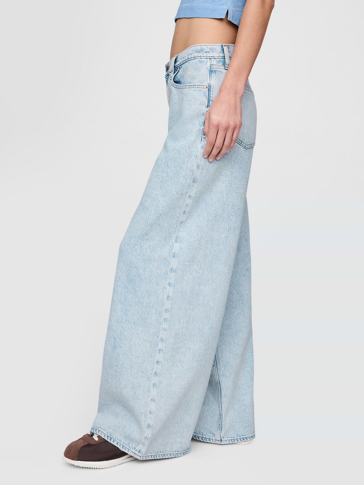 Low Slung Extra Baggy Jeans - Light indigo