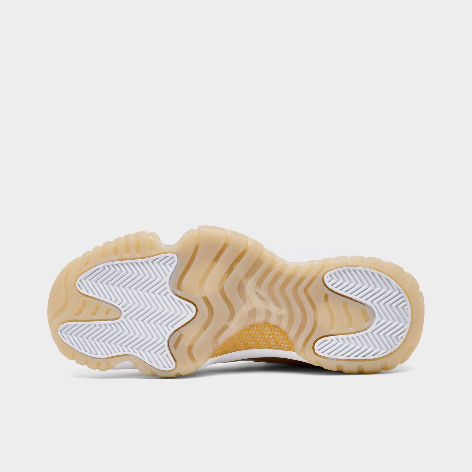 Women's Air Jordan Retro 11 Low Basketball Shoes - White/Metallic Gold/Team Gold - view 6