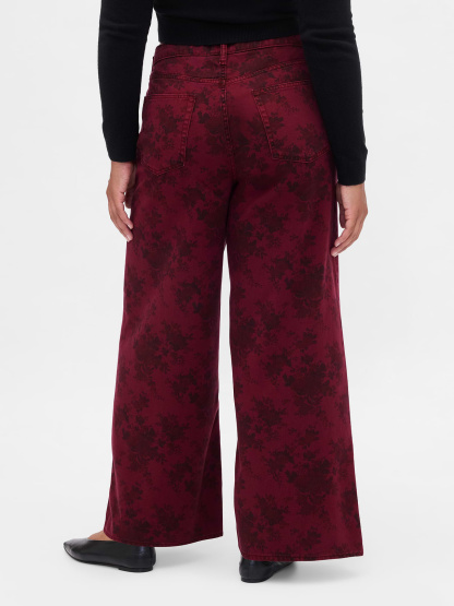 Mid Rise Denim Stripe Baggy Jeans - Red floral print