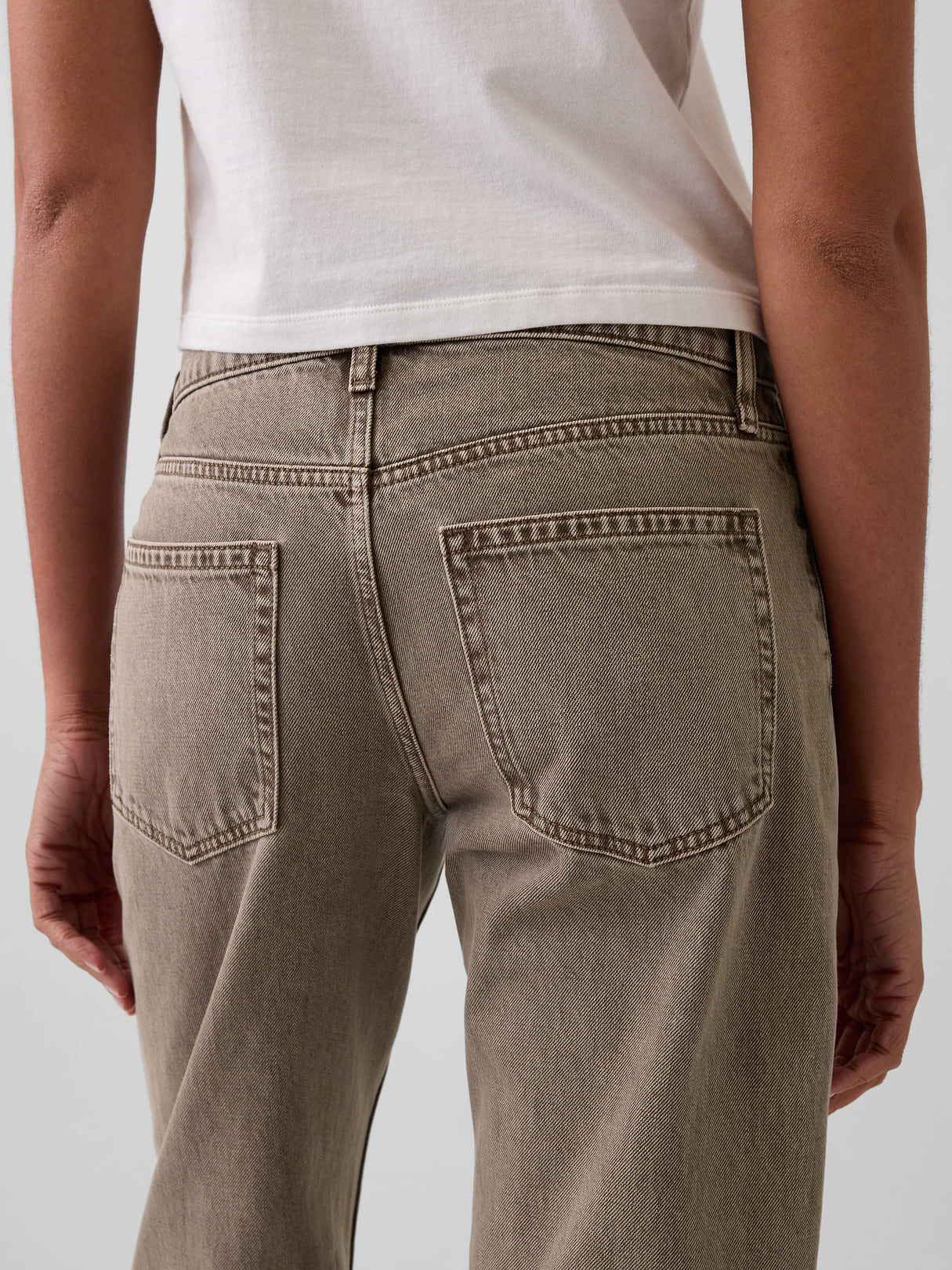 Mid Rise Straight Taper Jeans - Brown acid wash