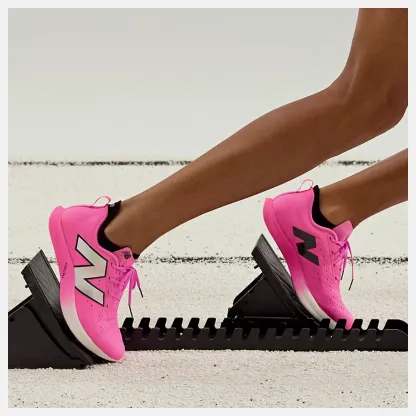New Balance Gabby Thomas FuelCell SuperComp MD-X v3, UELRS6J6