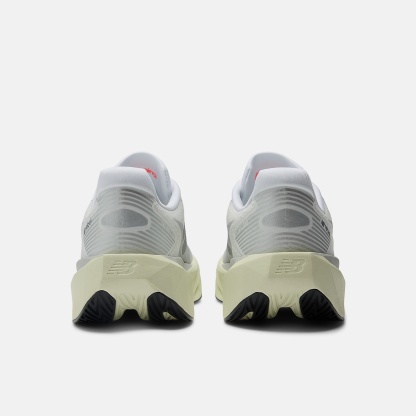 New Balance FuelCell Rebel v5, WFCXLD5