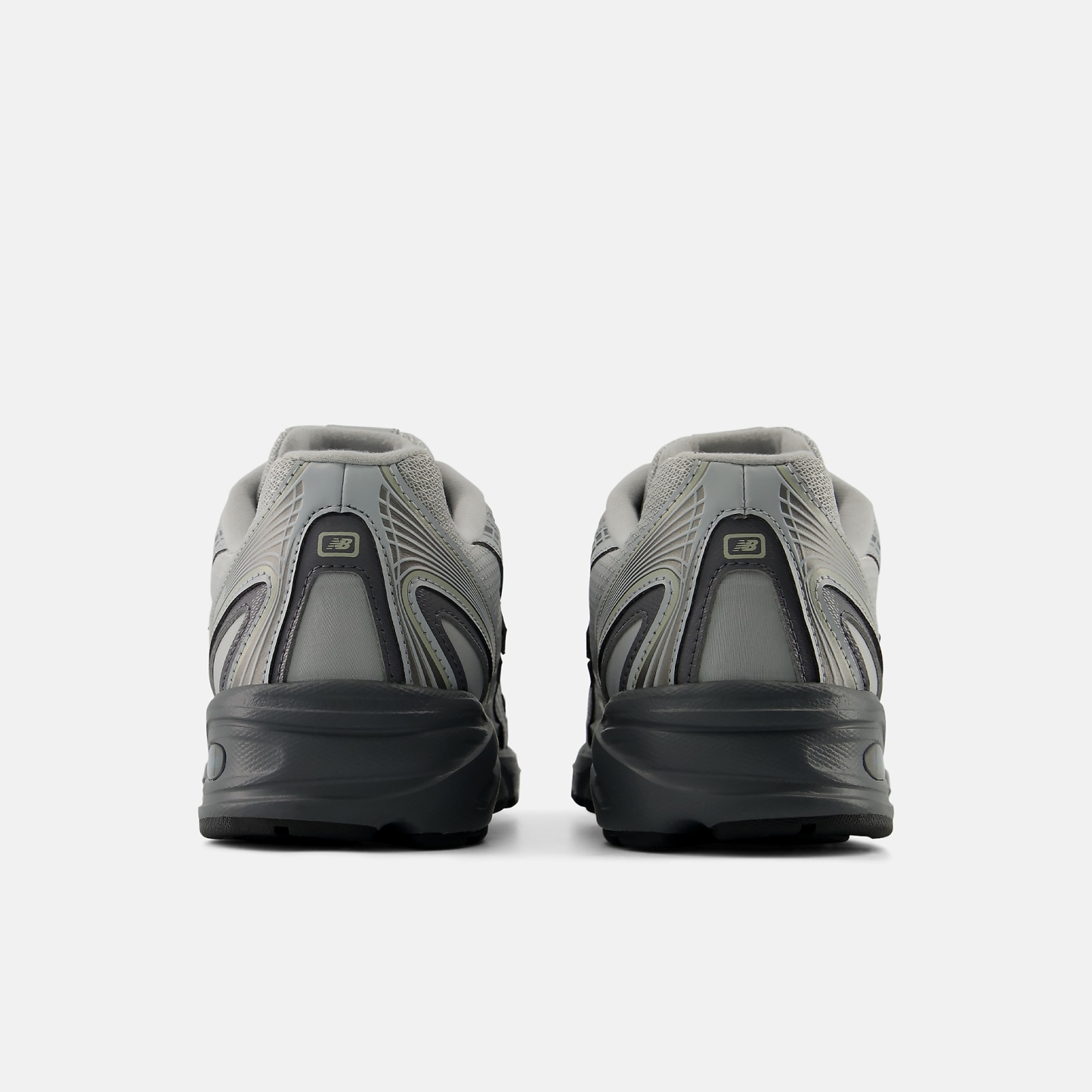 New Balance 740, U740869