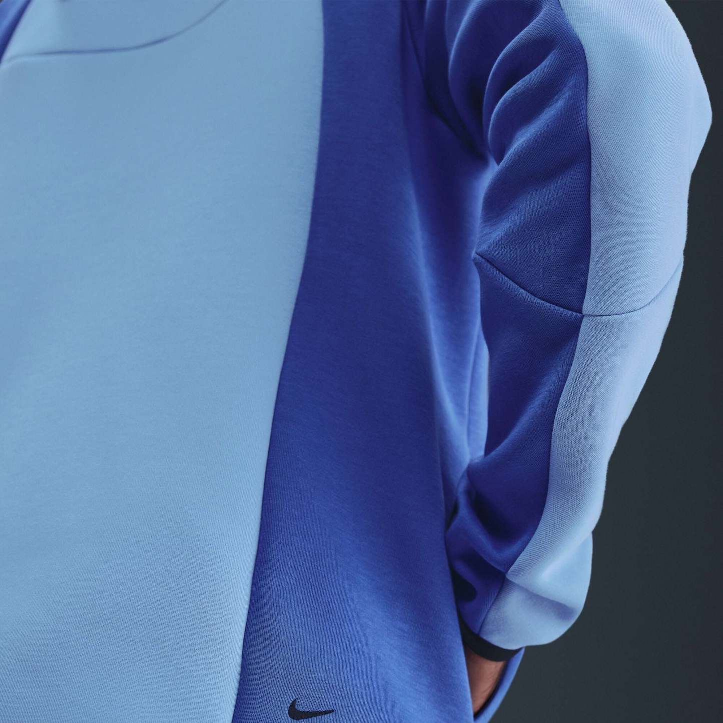 Nike Tech Men's Colour-Block Full-Zip Fleece Windrunner Jacket - Aluminium/Comet Blue/Black