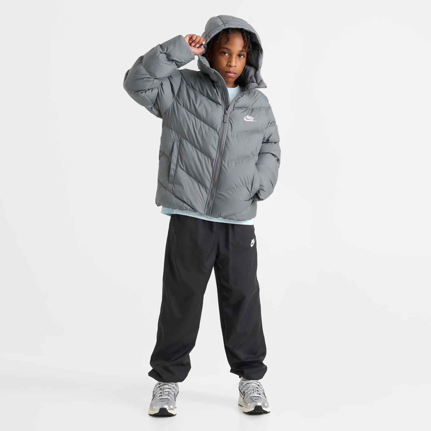 Big Kids' Nithtke Sportswear All Day Play Therma-FIT Loose-Fit Puffer Jacket - Smoke Grey/White