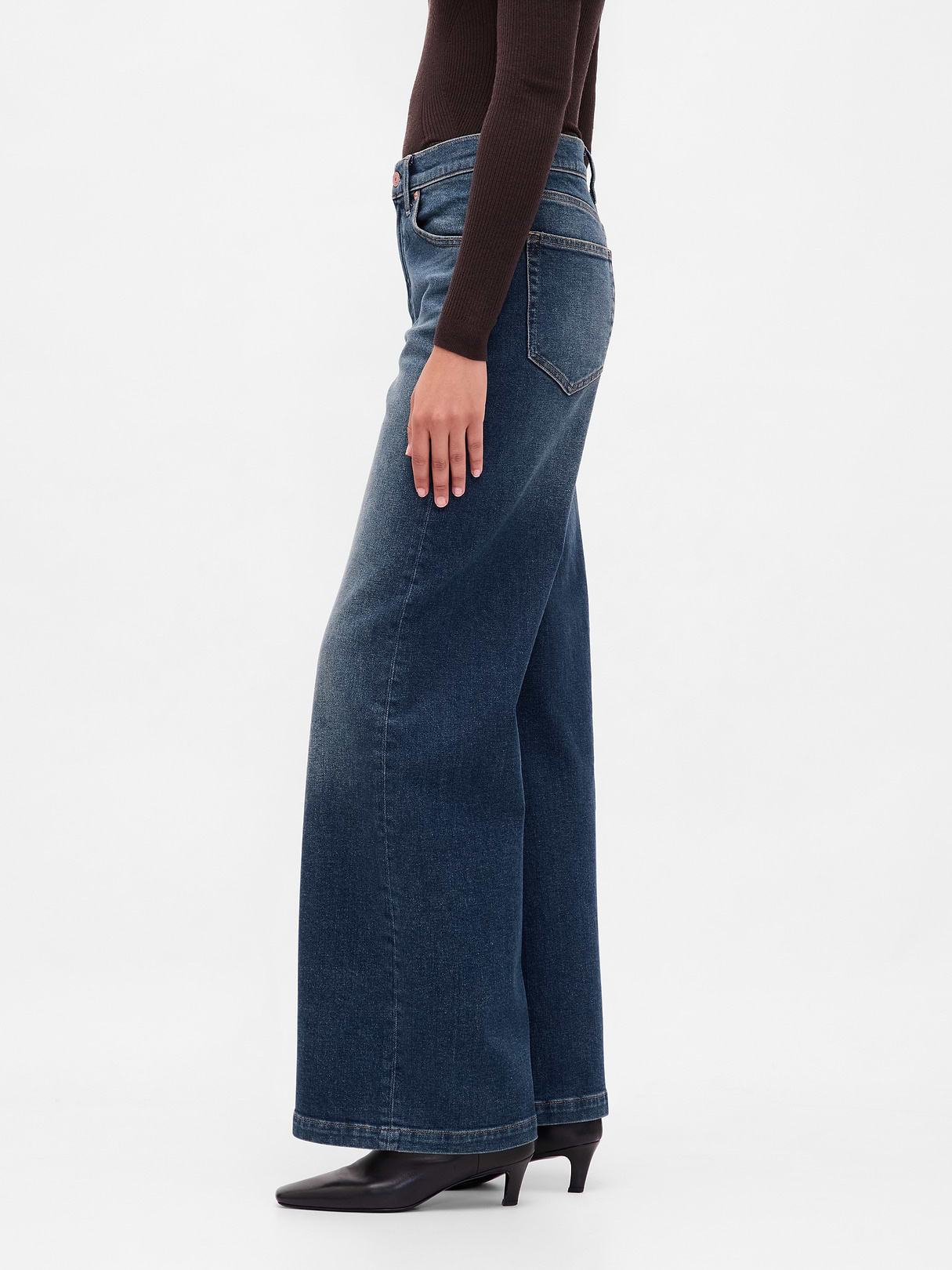 High Rise Stride Cuffed Wide-Leg Jeans - Vintage tint