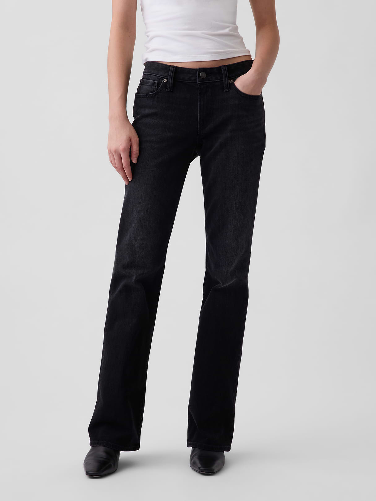 Low Rise Long & Lean Split-Hem Jeans - Black wash