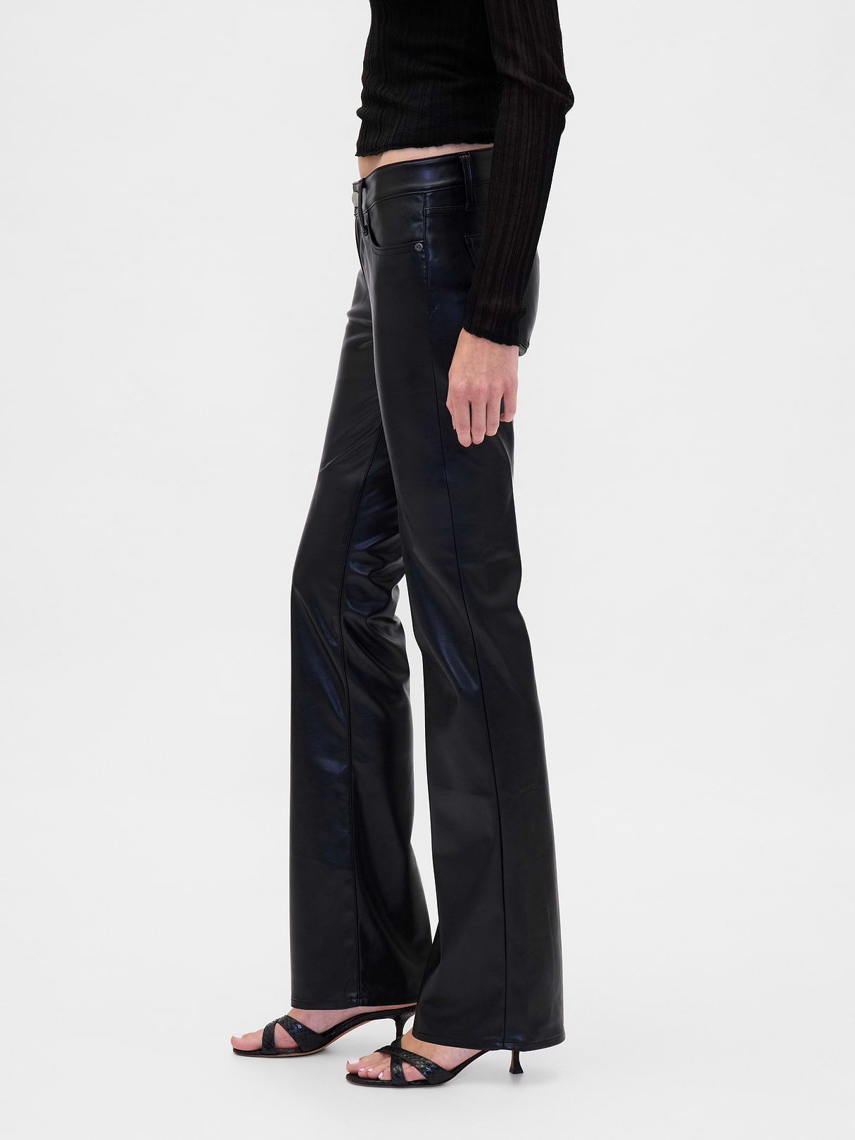 Low Rise Long & Lean Split-Hem Jeans - Black