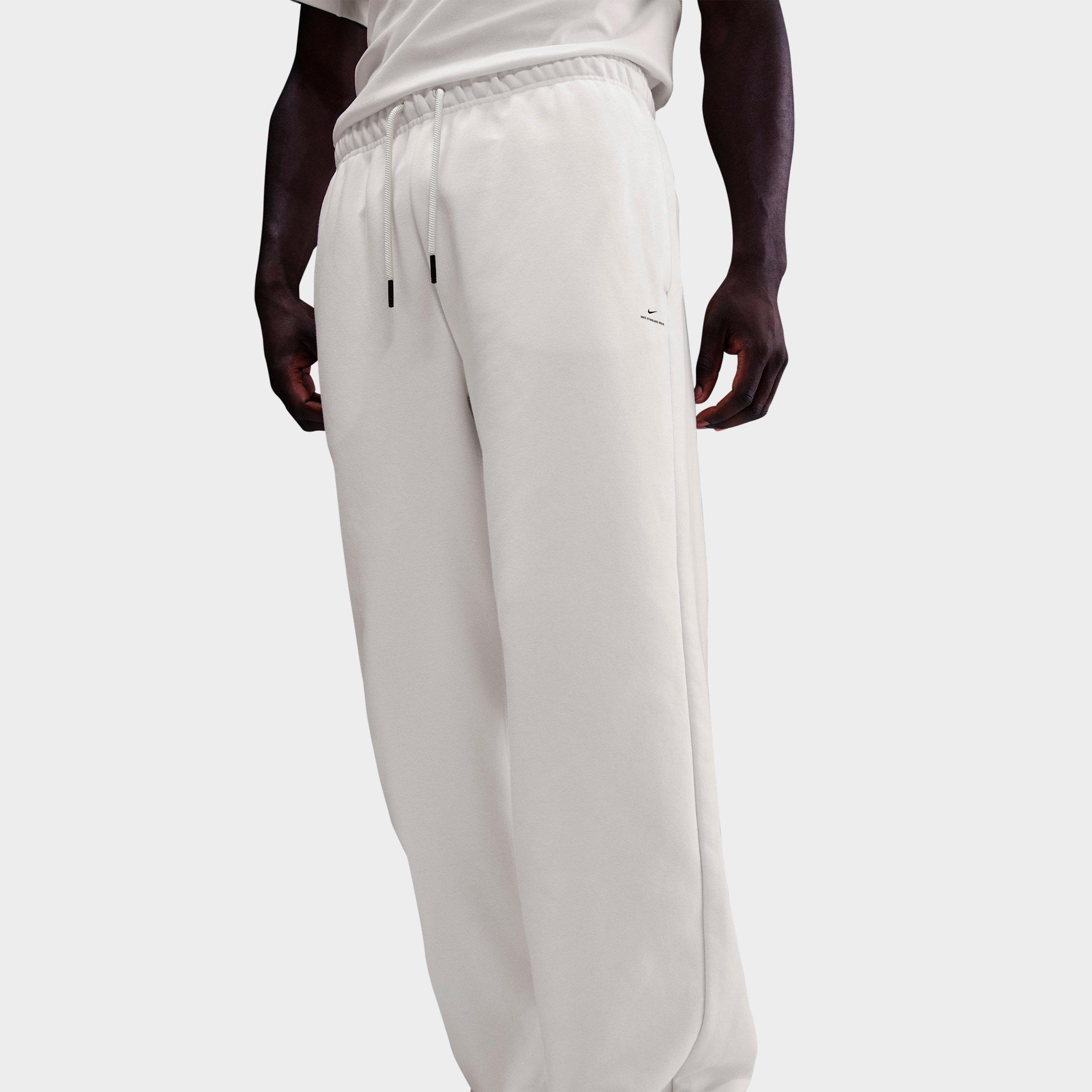 Men's Nithtke Standard Issue Therma-FIT Brushed Fleece Basketball Pants - Sail/Black