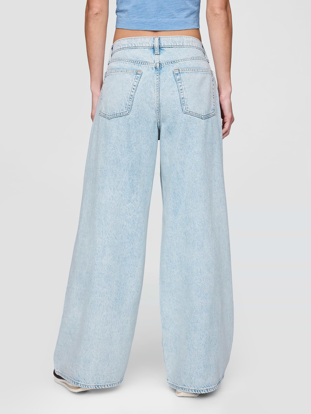 Low Slung Extra Baggy Jeans - Light indigo