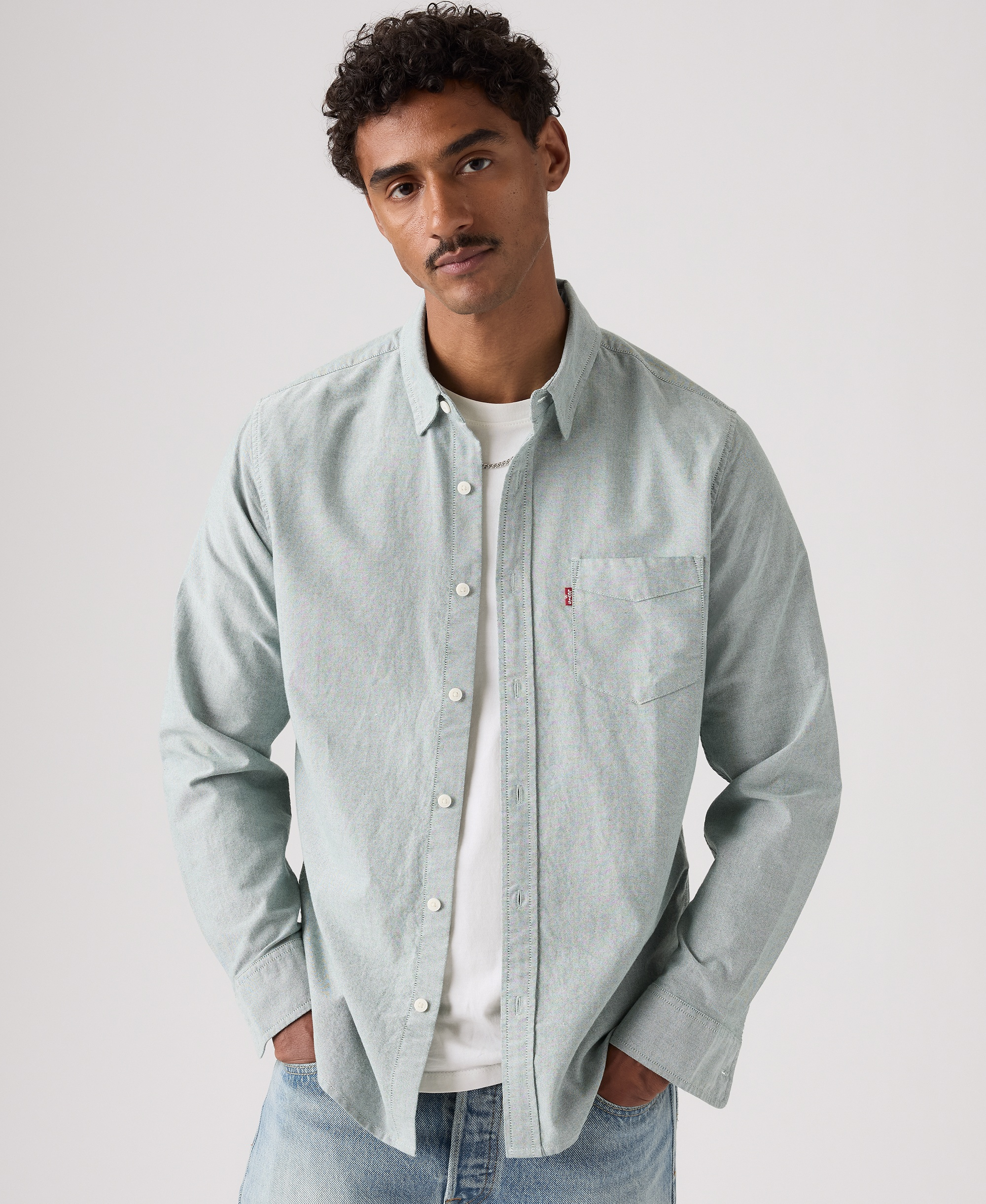 Levi's Men's Classic Pocket Regular-Fit Long-Sleeve Shirt - Dusty Mint