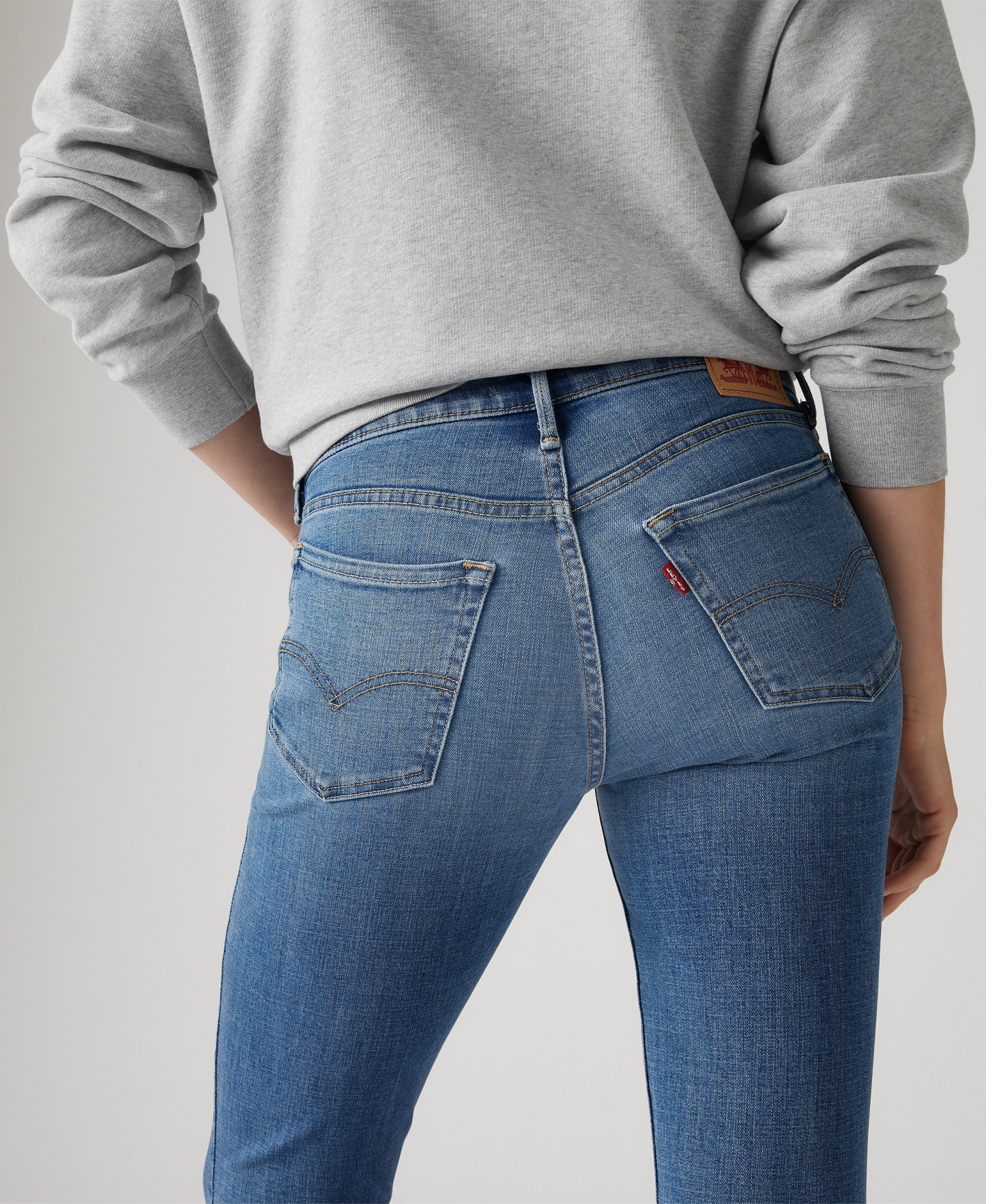 Levi's Women's 711 Mid-Rise Stretch Skinny Jeans - Eternal In
