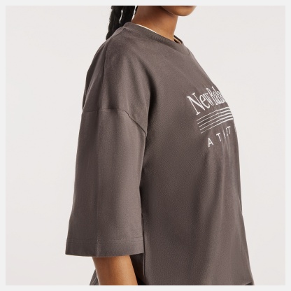 New Balance Trackside Oversized T-Shirt, WT6297MKBLK