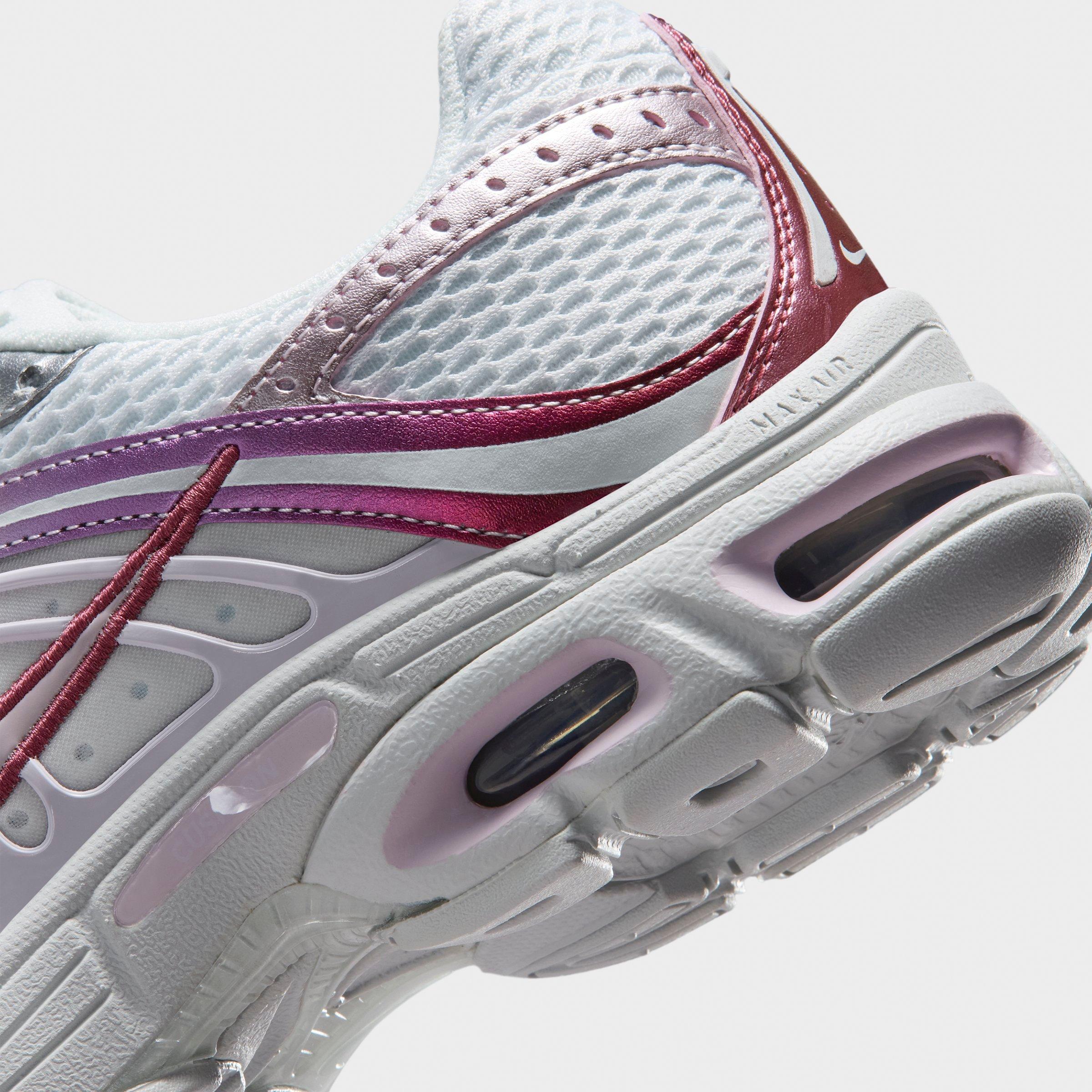 Women's Nithtke Air Max Moto 2K Casual Shoes - Part 3 - Off White/Metallic Silver/Mystic Dates/Bleached Lilac - Detail shot