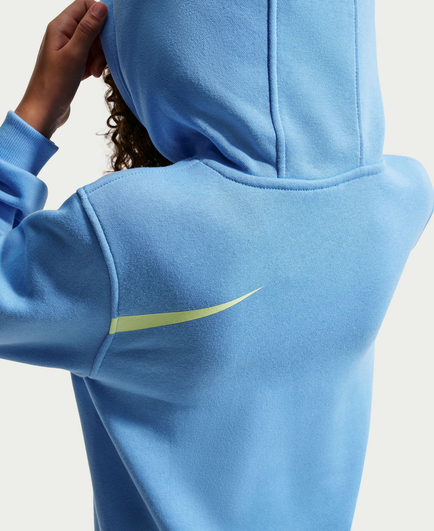 Nike Boys' and Girls' 7-20 Sportswear Club Long-Sleeve Hoodie - University Blue