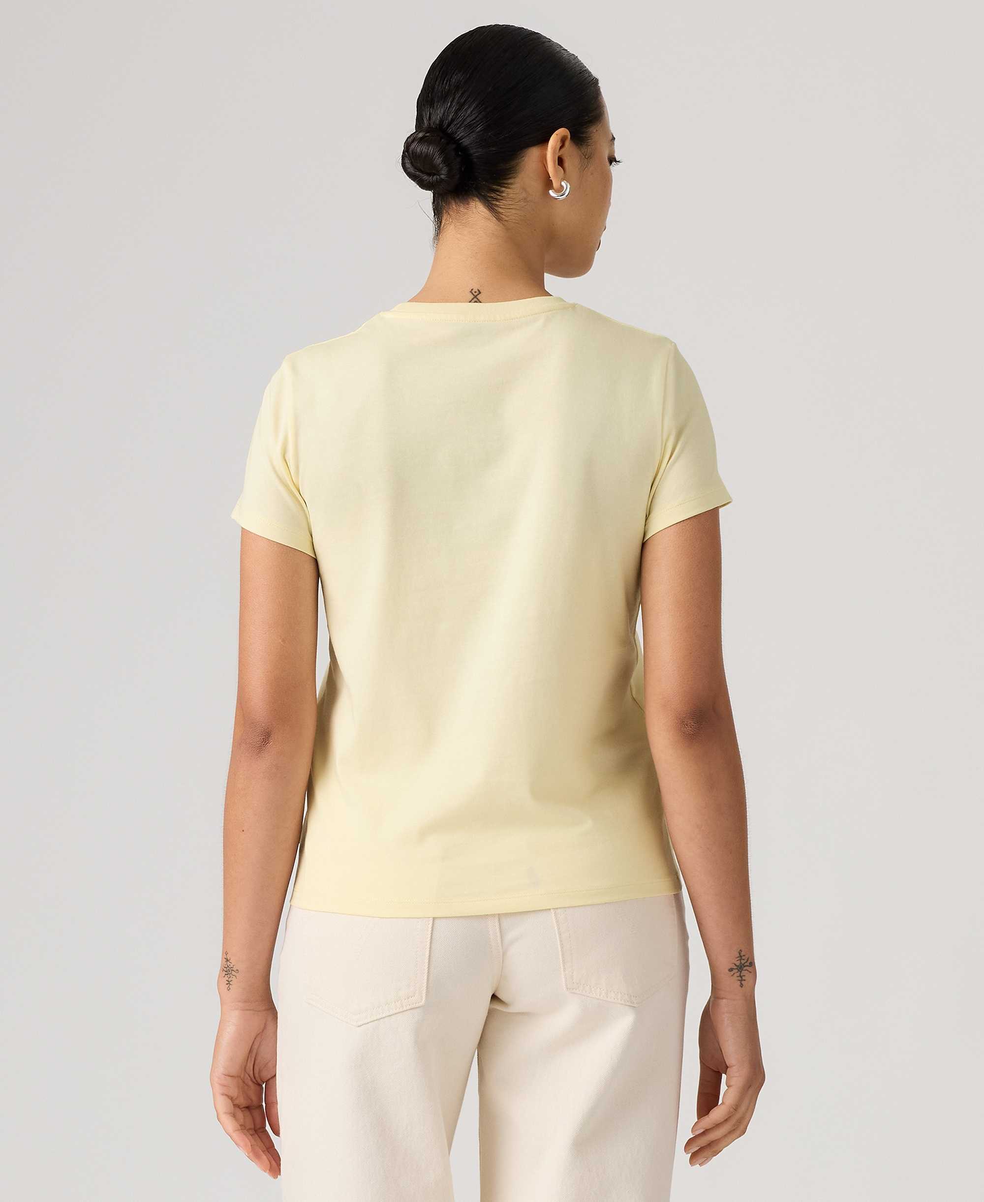 Levi's Women's Perfect Graphic Logo Cotton T-Shirt - Runa Bw Embroidery Pear Sorbet