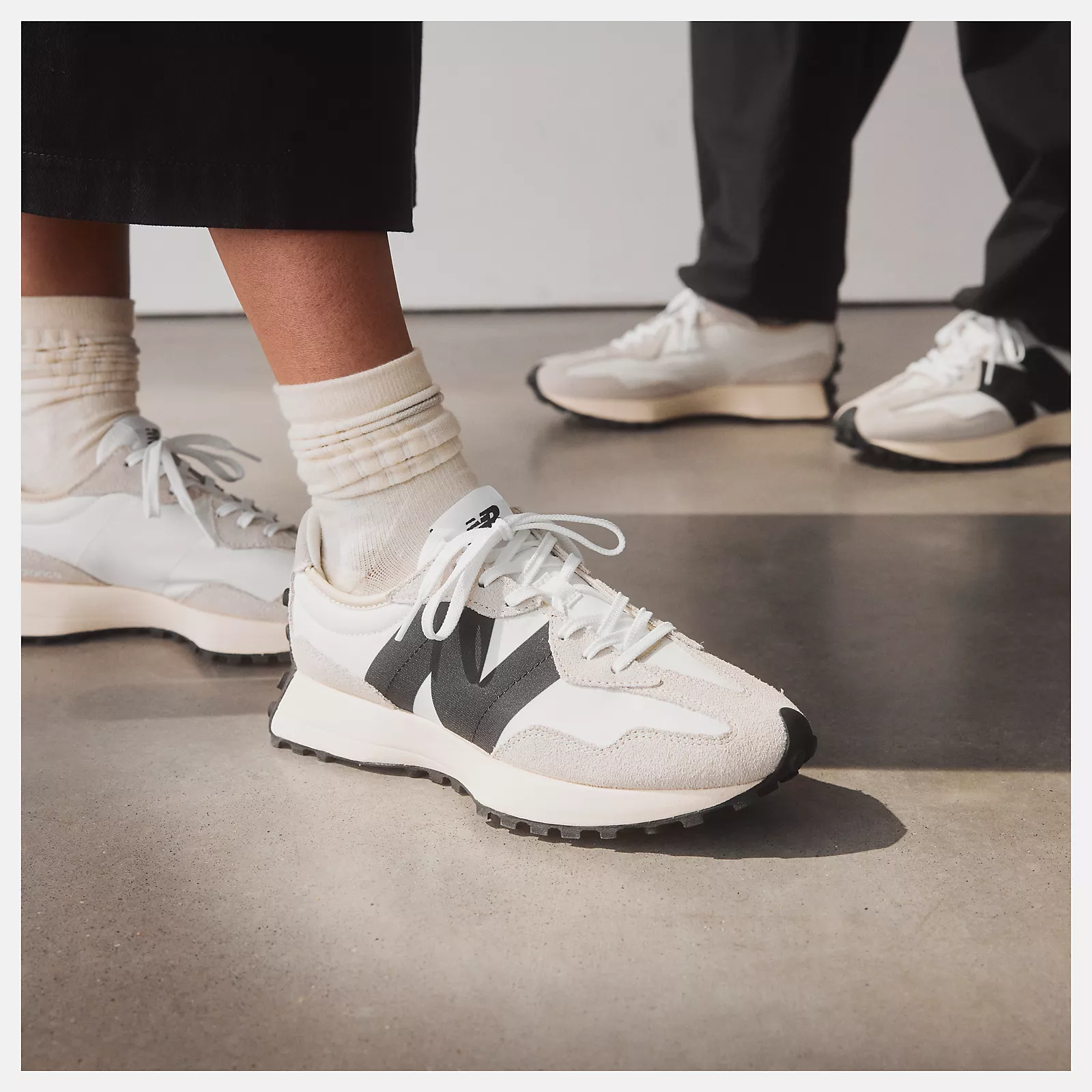 New Balance 327, WS327FE