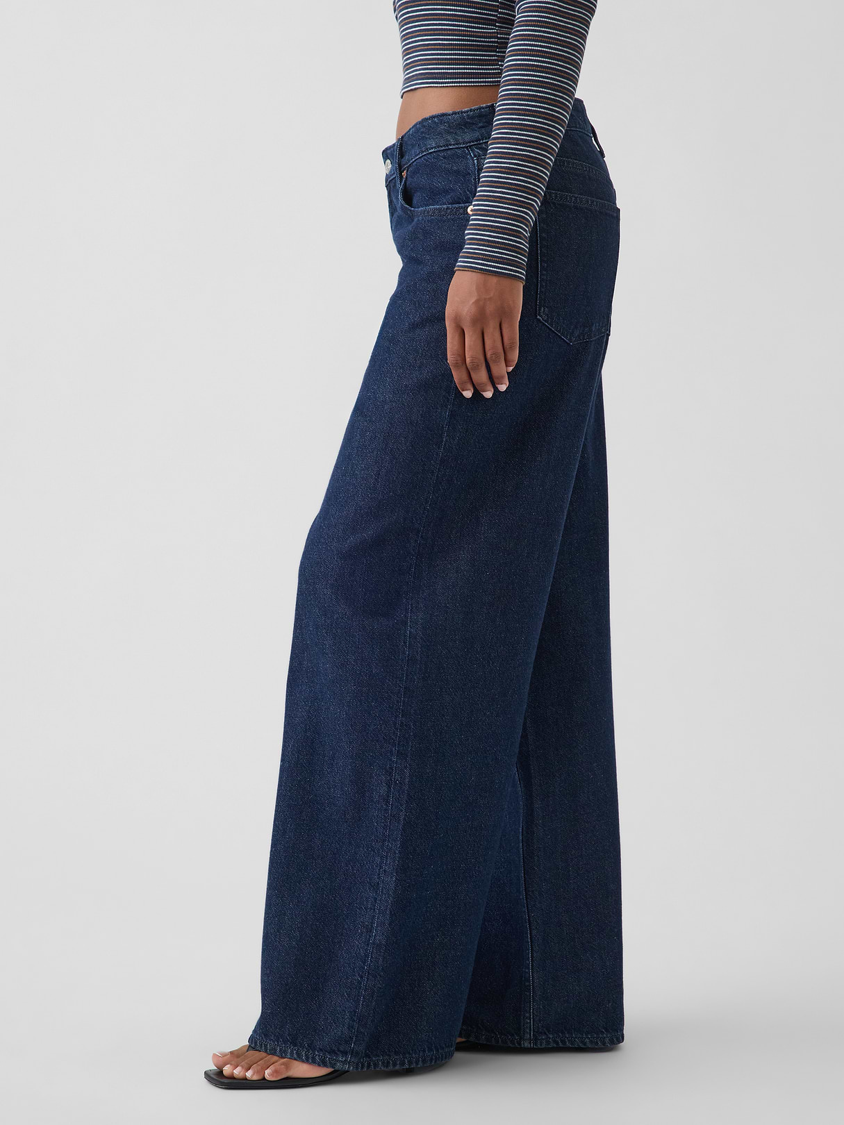 Curvy Mid Rise UltraSoft Baggy Jeans - Dark rinse
