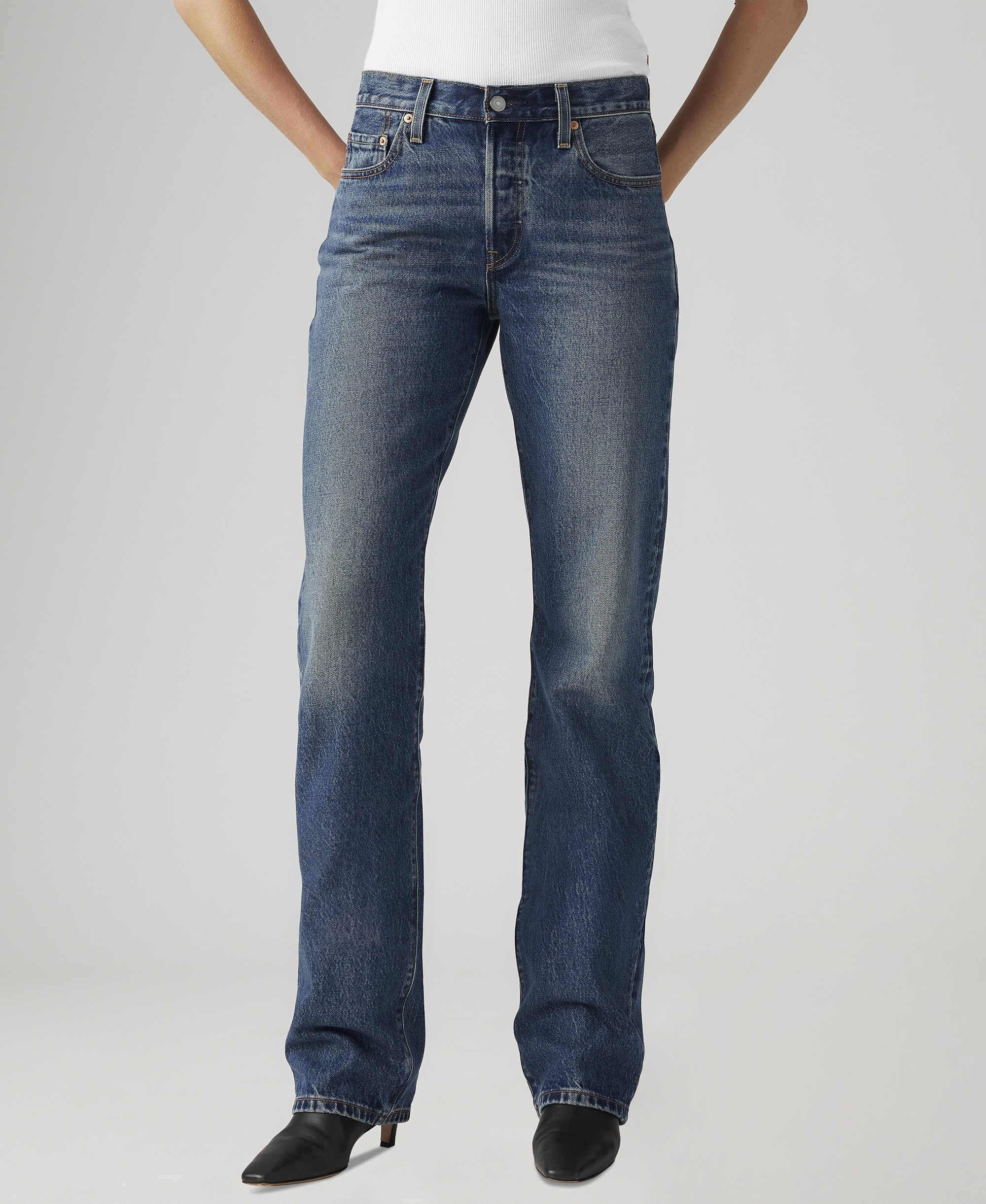Levi's Premium Women's 501 90's Mid-Rise Straight-Fit Jeans 30" - Flash Full